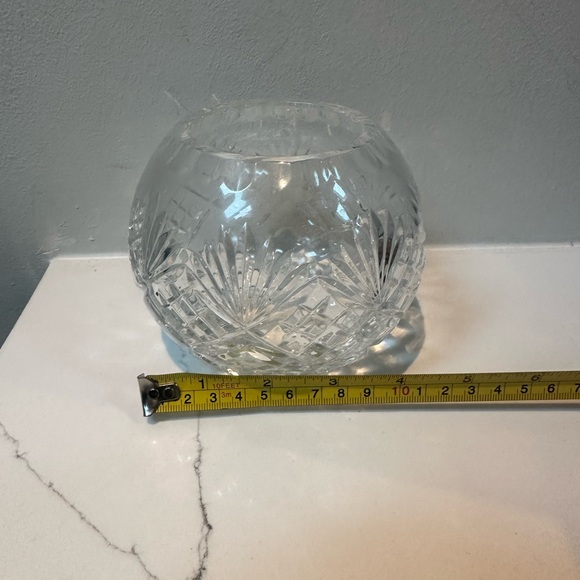Vintage Crystal Glass Vase - Picture 5 of 6